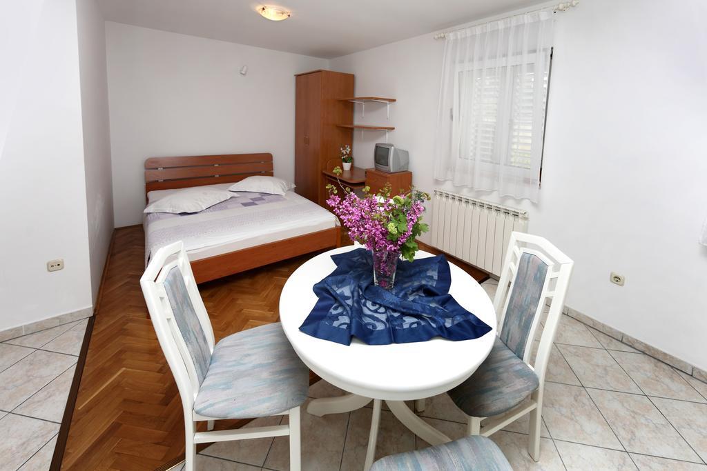 Apartments In Beautiful Split Podstrana Zimmer foto