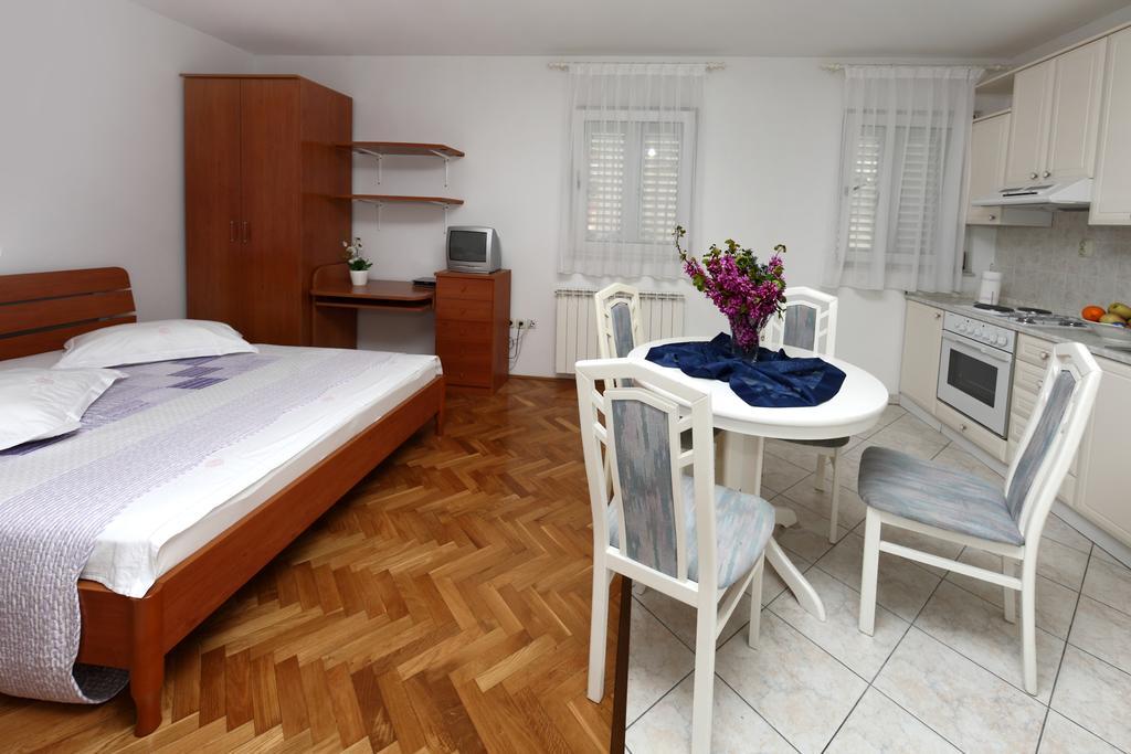 Apartments In Beautiful Split Podstrana Zimmer foto